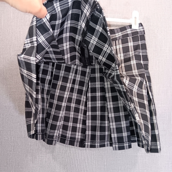 Plaid Pleated Mini Skirt Size 2 Y2K Clueless Preppy Academia Neutral Divided H&M - Picture 4 of 6